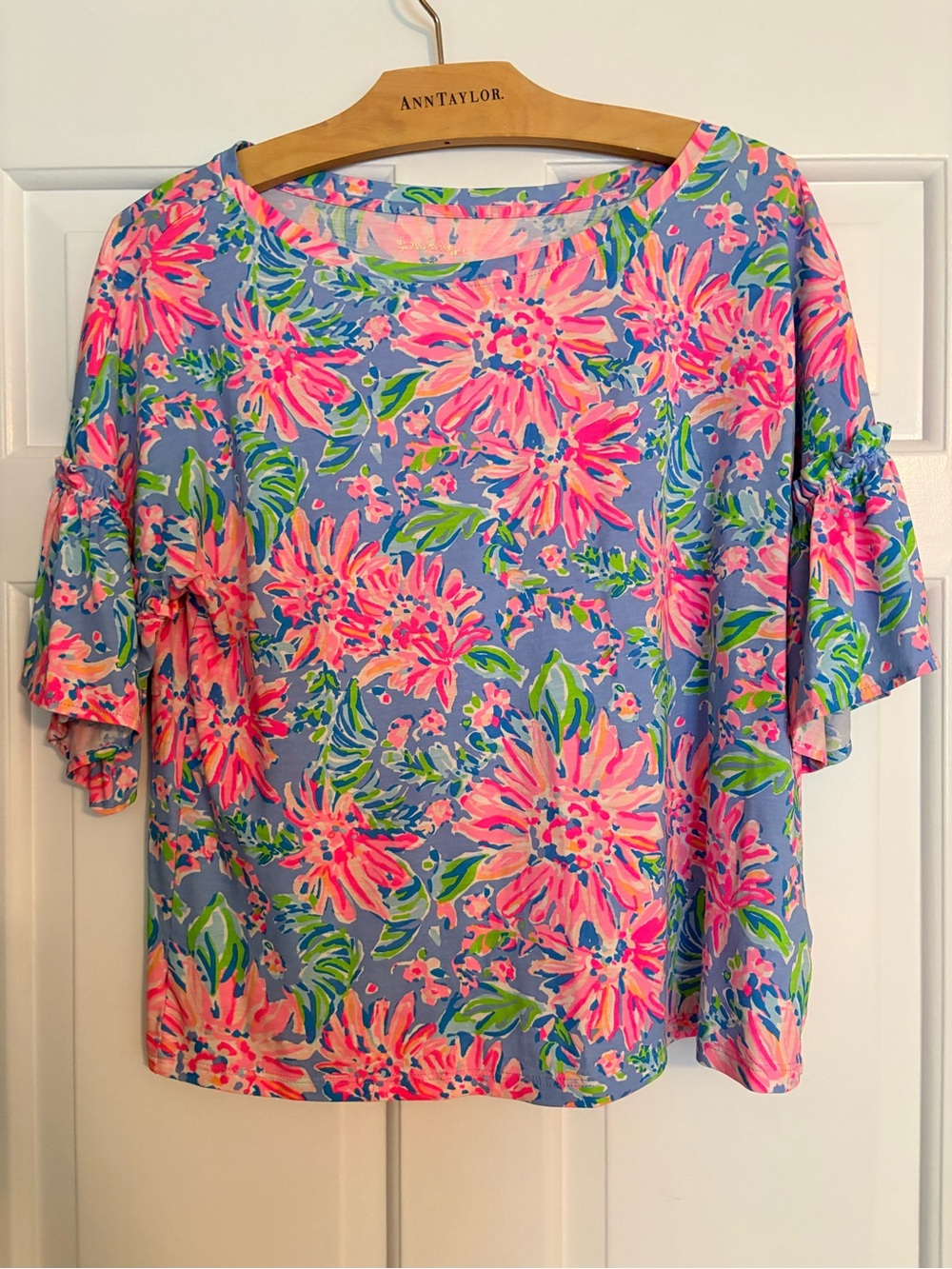 Lilly Pulitzer Pink Floral Ruffle Sleeve Blouse on Blue